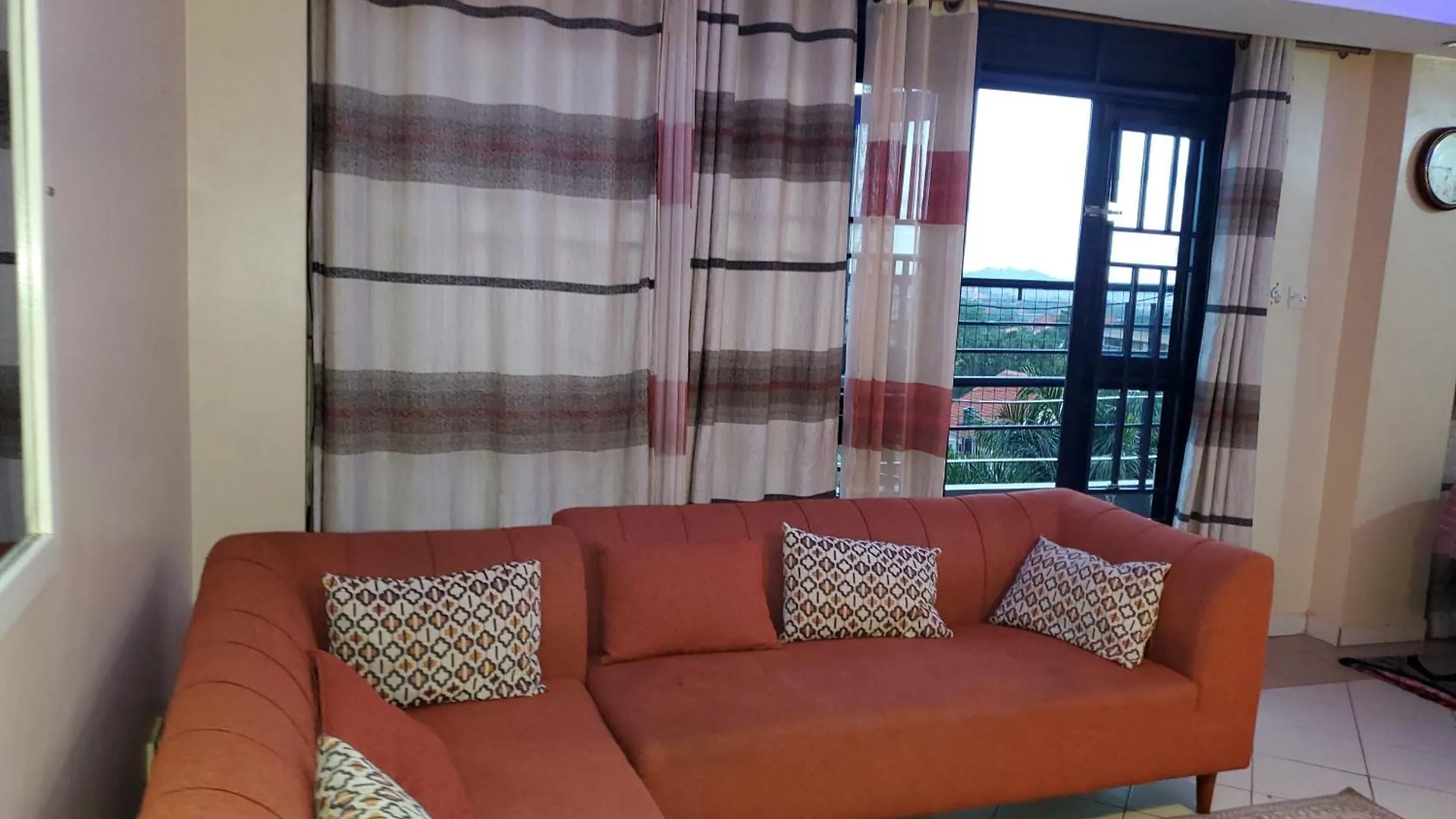 Διαμέρισμα Lisa Comfort Homes Καμπάλα